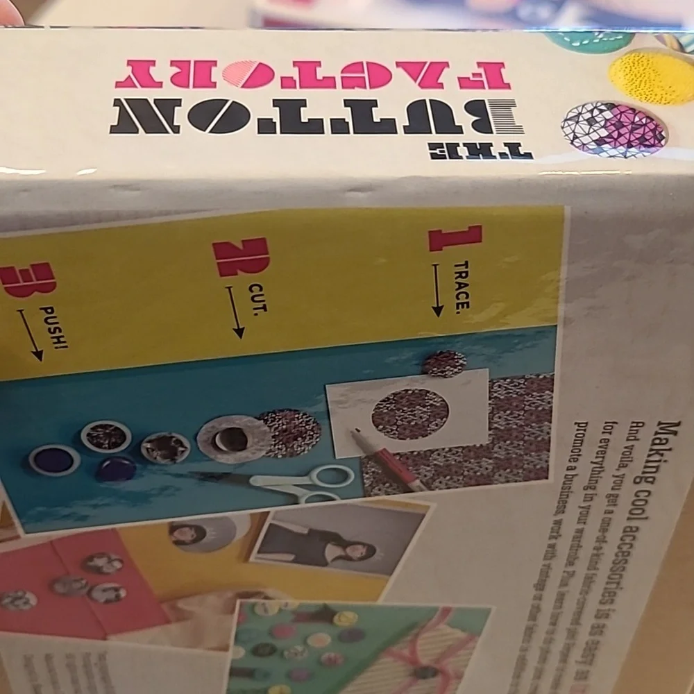 The Button Factory Fabric Pin Craft Box